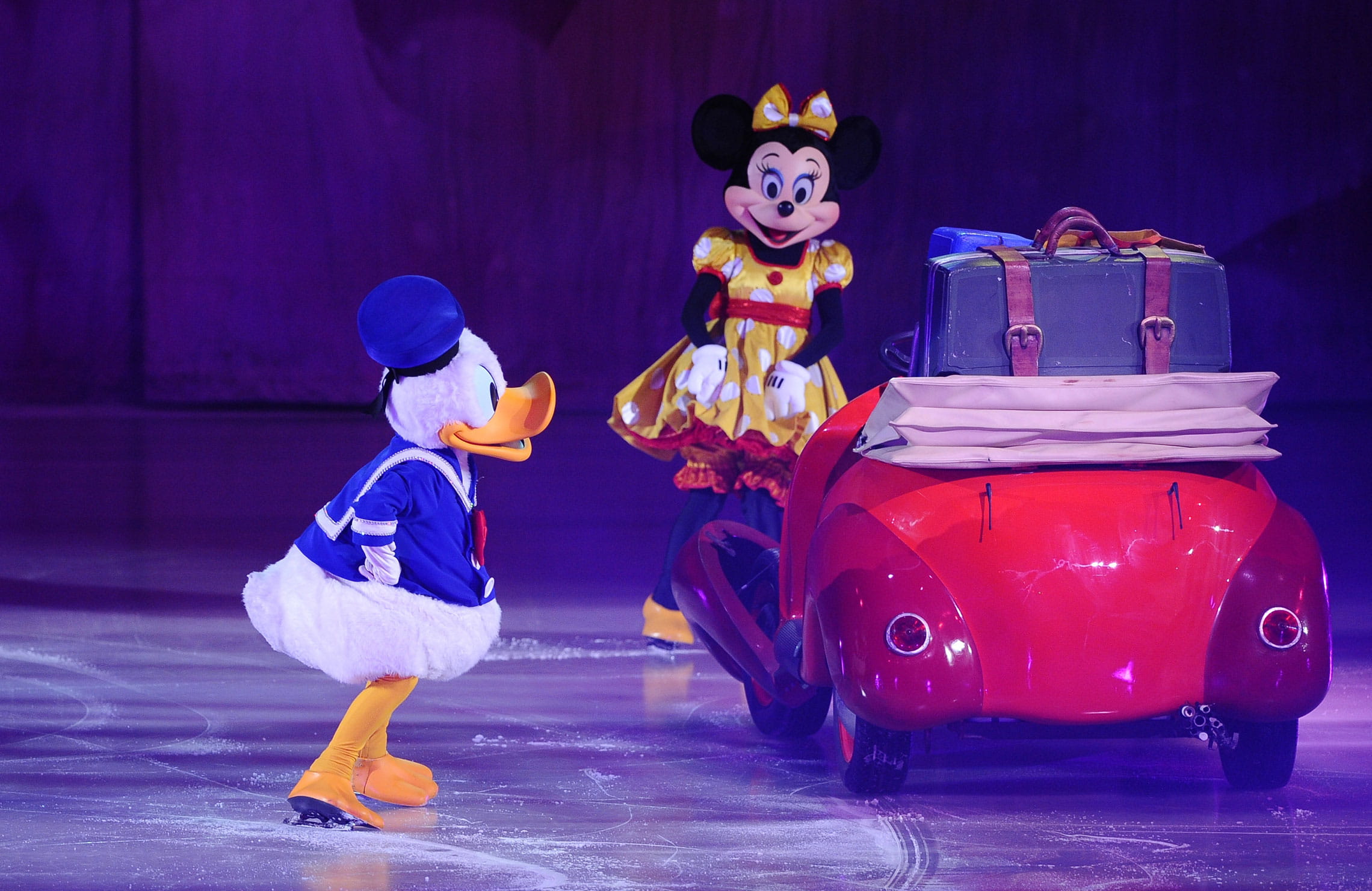 Disney on Ice presents Find Your Hero