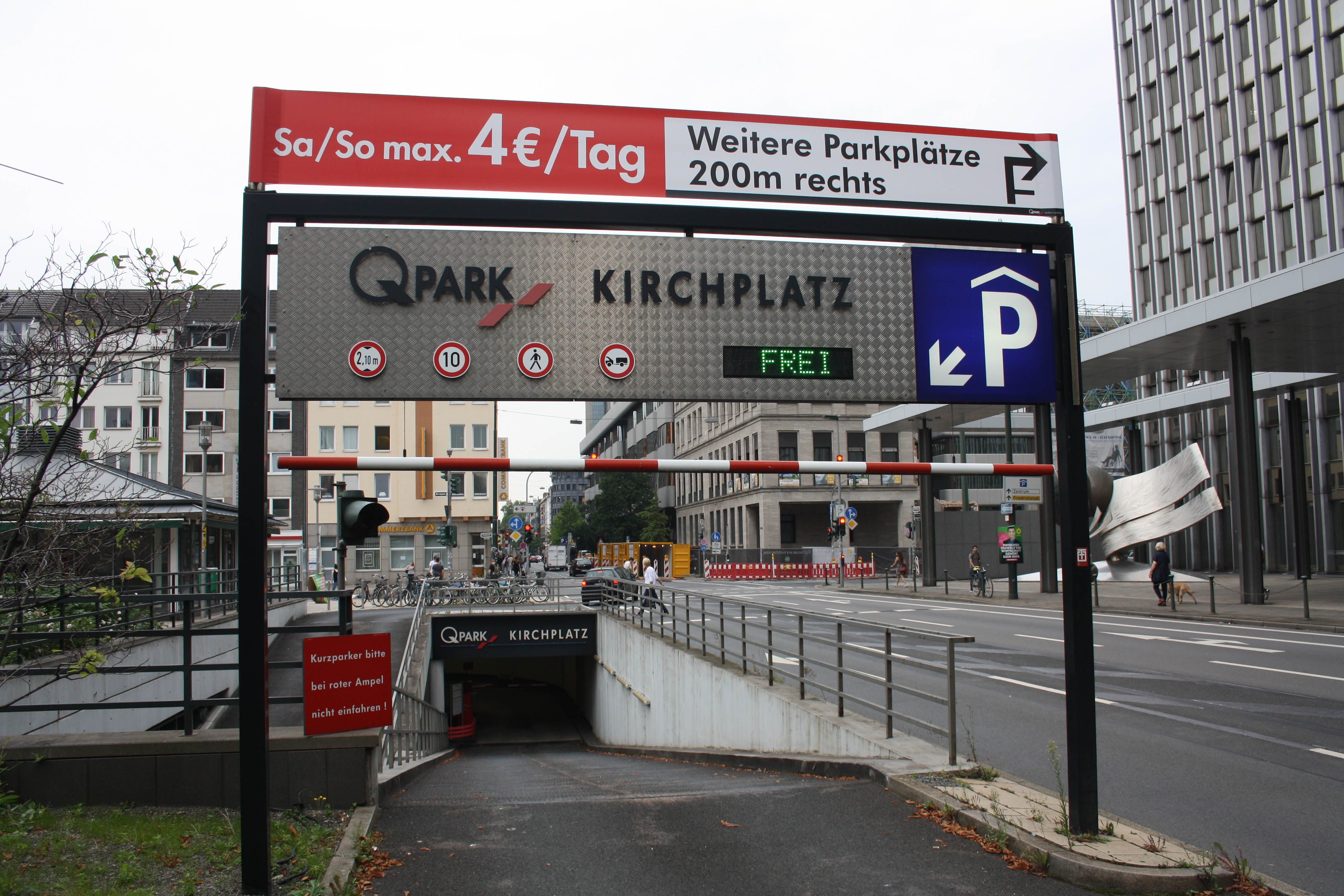 Maritim Underground Car Park Dusseldorf Airport www.q-park.de