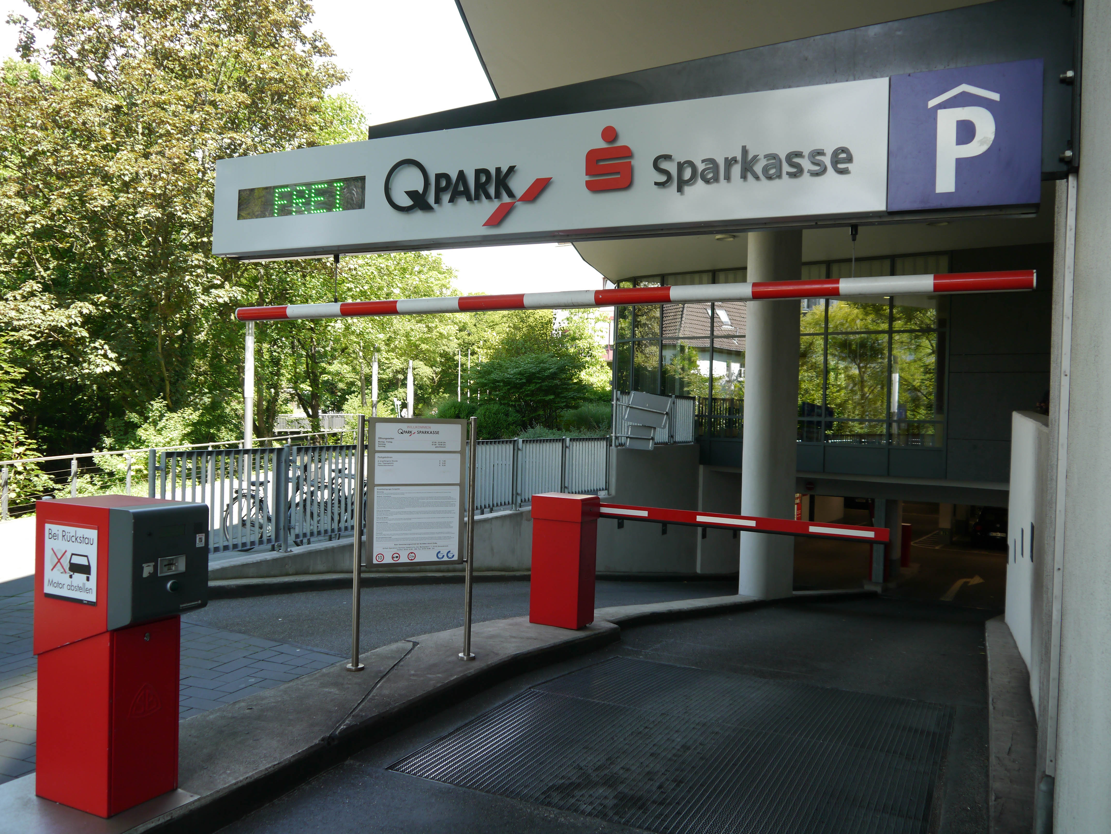 Sparkassen Center Tiefgarage Hilden | Q-Park