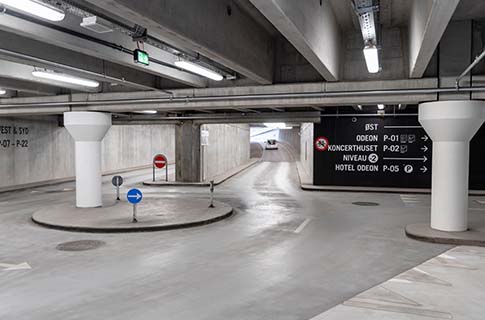 Q-Park Odense City rundkørsel med ind og udkørsel
