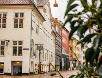 Parkering i København Centrum - gamle bygninger i flere farver