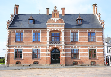 Thisted courthouse, a beautiful brick building with black roof.