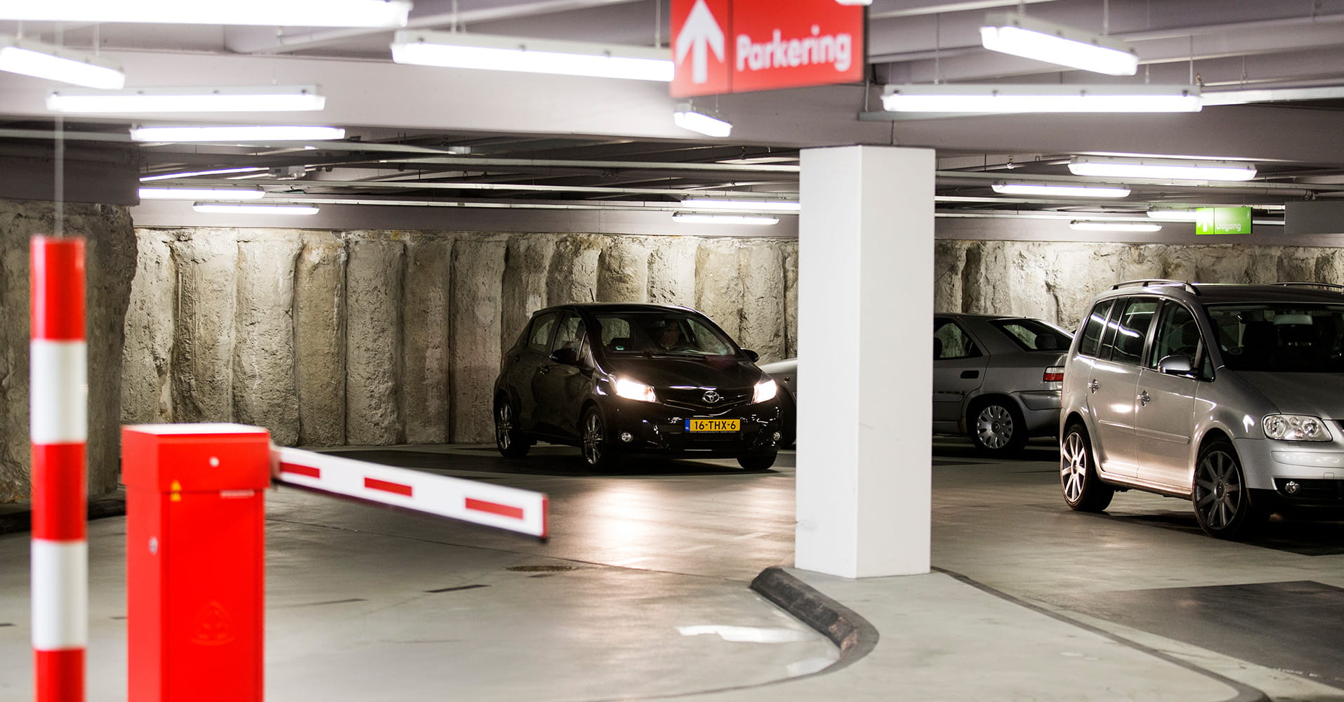 yQ-Park Grønnegade entry with a barrier visible
